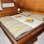 Oddam Hisko Lipa Catez - Cateske Toplice アパート Brežice